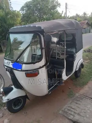 Bajaj RE 2003