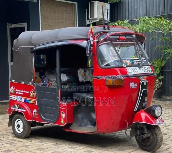 Bajaj RE 2003