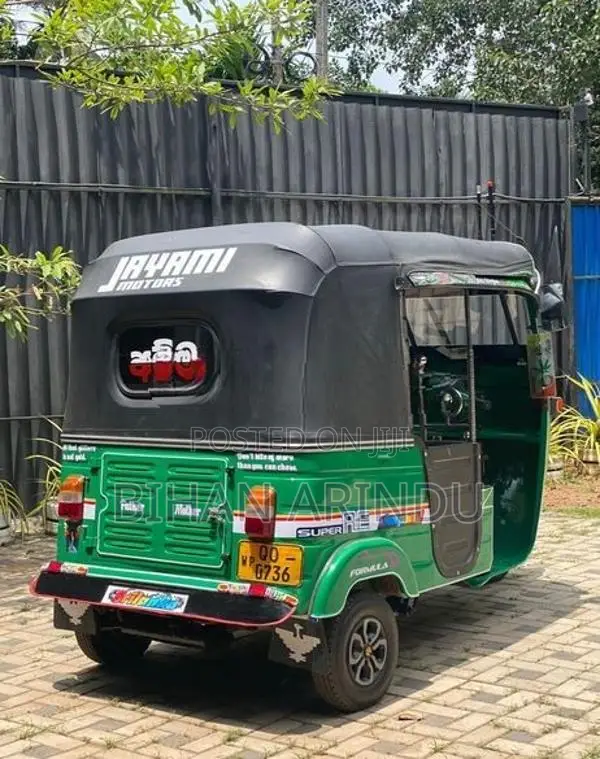 Bajaj RE 2008