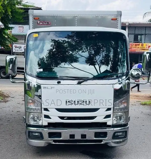 Isuzu Elf 2017
