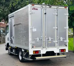Isuzu Elf 2017