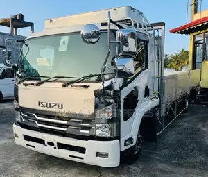 Isuzu Forward 2016