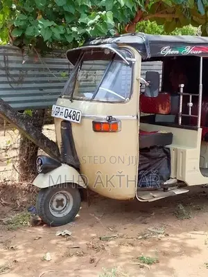 Bajaj RE 2002