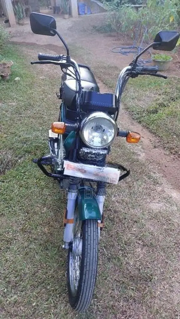 TVS XL 100 2025