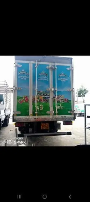 Isuzu Elf 4JJ1 2015
