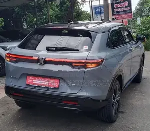 Honda Vezel Z Play Moonroof 2026