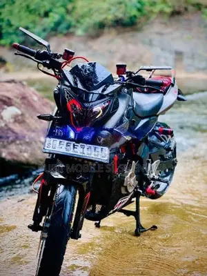 Bajaj Pulsar NS200 2015