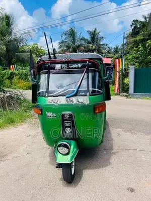 Bajaj RE 2006