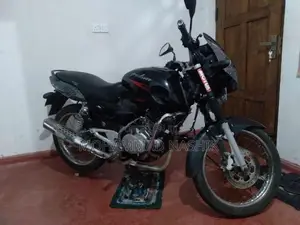 Bajaj Pulsar 180 2004