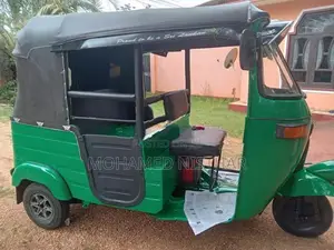 Bajaj RE 2002