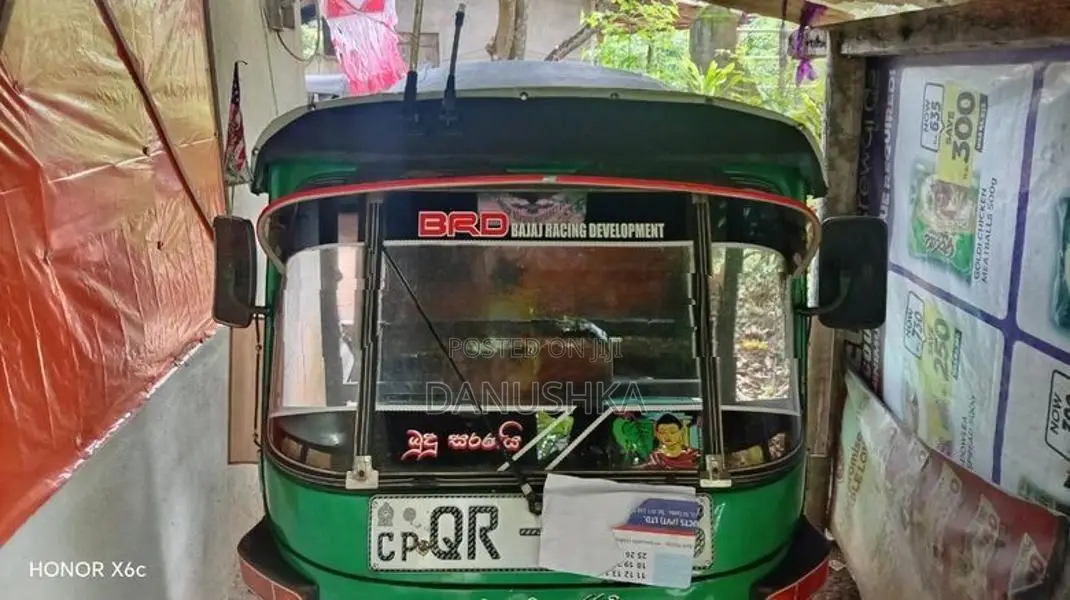 Bajaj RE 2009