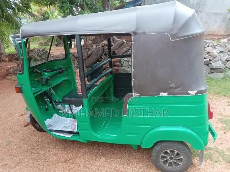 Bajaj RE 2002