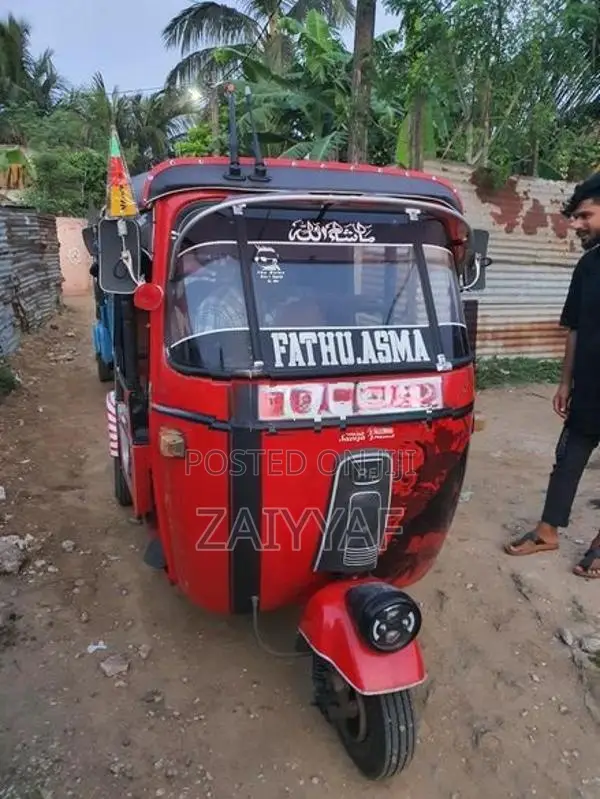 Bajaj RE 1995