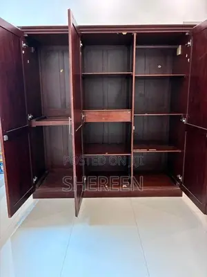 Don Carolis Solid Wood 3-Door Wardrobe