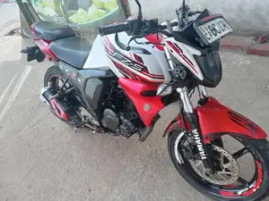 Yamaha FZs V2 2015