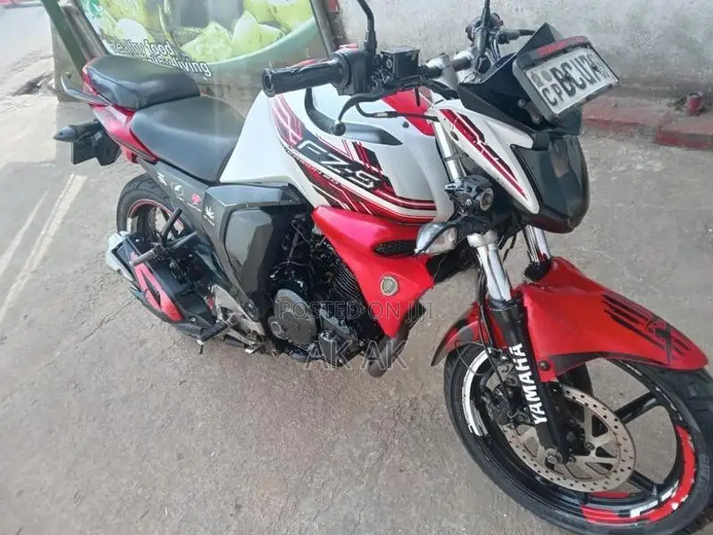 Yamaha FZs V2 2015