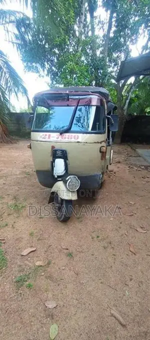 Bajaj RE 21 1990