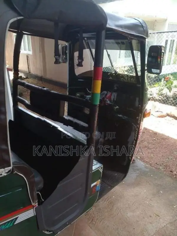 Bajaj RE 1999