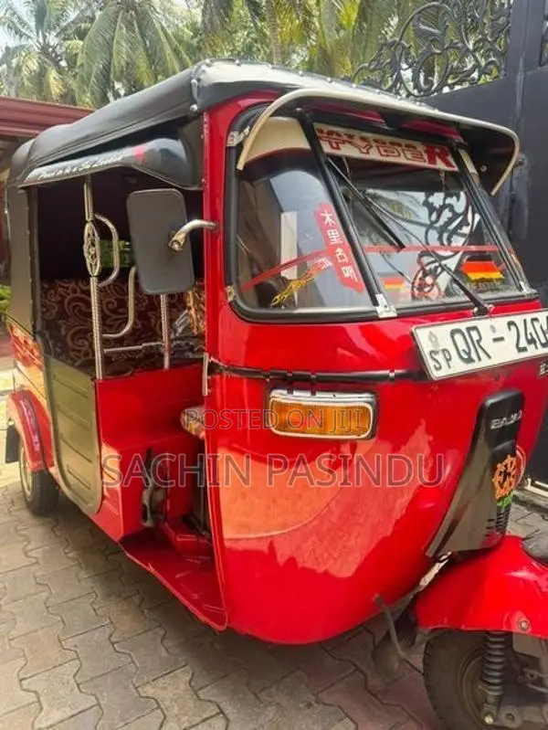 Bajaj RE 2008