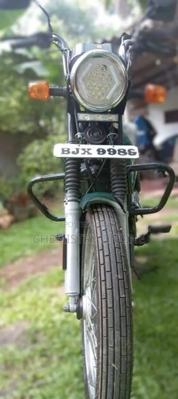 TVS XL 100 2025