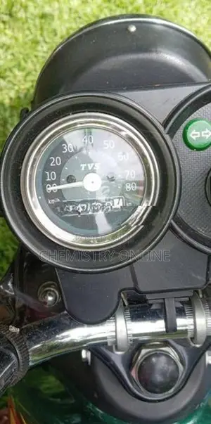TVS XL 100 2025