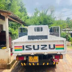 Isuzu 250 1984