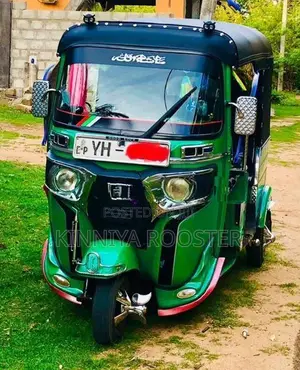 Bajaj RE 2012