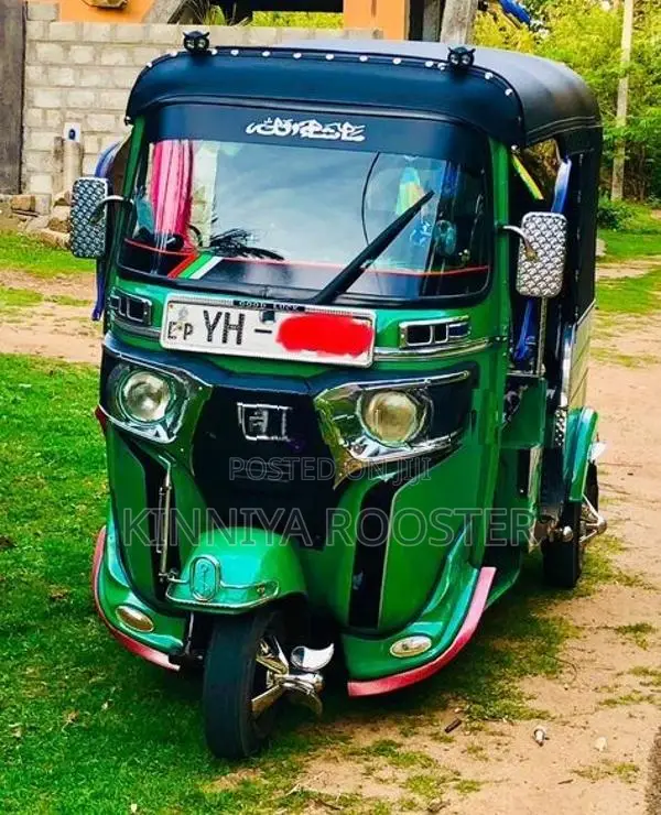Bajaj RE 2012
