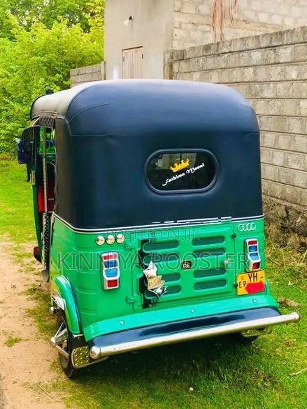 Bajaj RE 2012