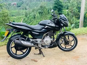 Bajaj Pulsar 150 Clean Black Edition 2016
