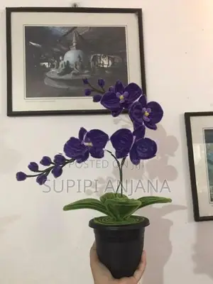 Handmade Pipecleaner Vase