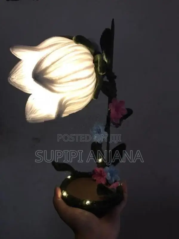 Pipe Cleaner Flower Vase