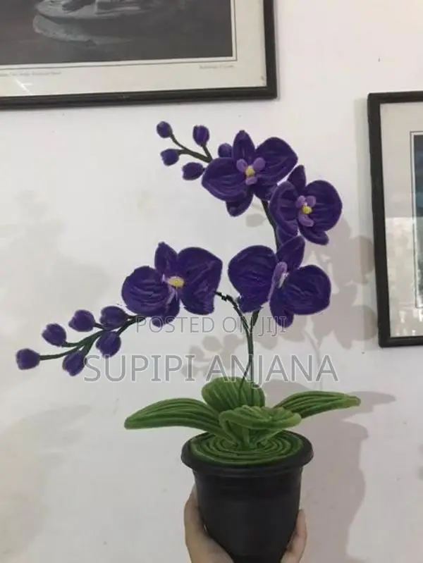 Handmade Pipecleaner Vase