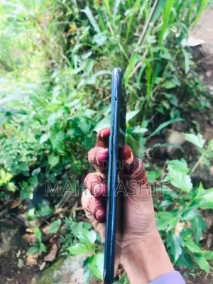 Samsung Galaxy A50 (Used)