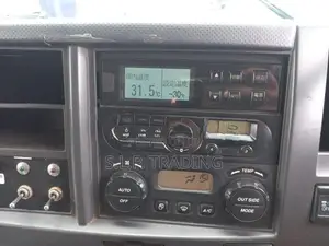 Isuzu Forward MANUAL MIN 30 PLUGIN 2017