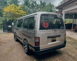 Nissan Caravan GL-L 1996