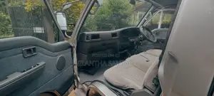 Nissan Caravan GL-L 1996