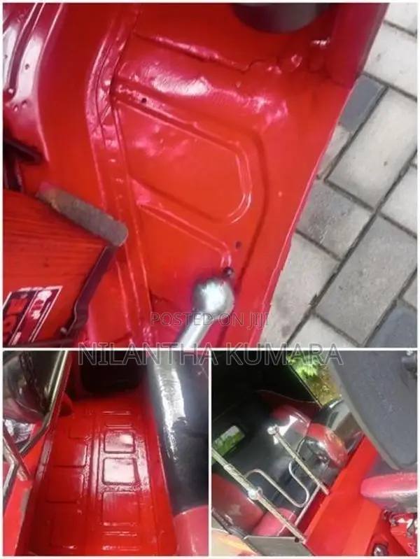 Bajaj RE 2018