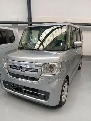 Honda N-Box X 2024