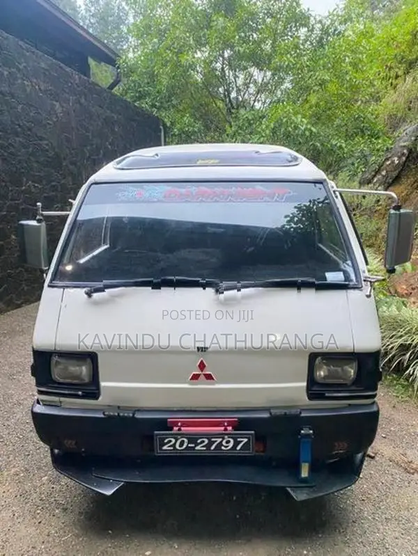 Mitsubishi L300 1983