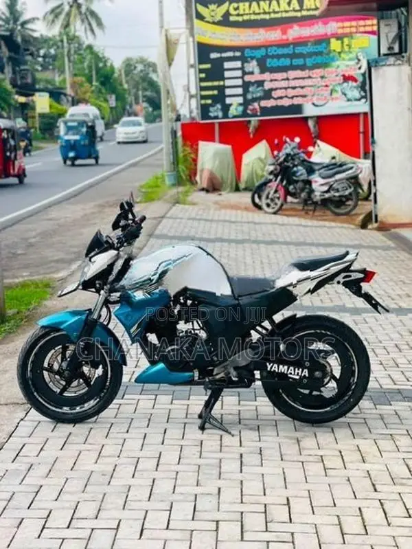 Yamaha FZs V2 2015