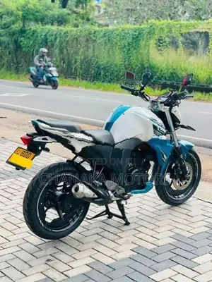 Yamaha FZs V2 2015