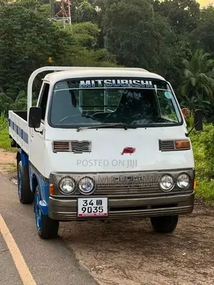 Mitsubishi Delica T120 1978