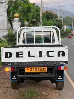 Mitsubishi Delica T120 1978
