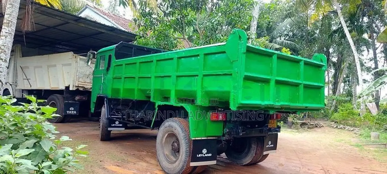 Ashok Leyland Comet 2005