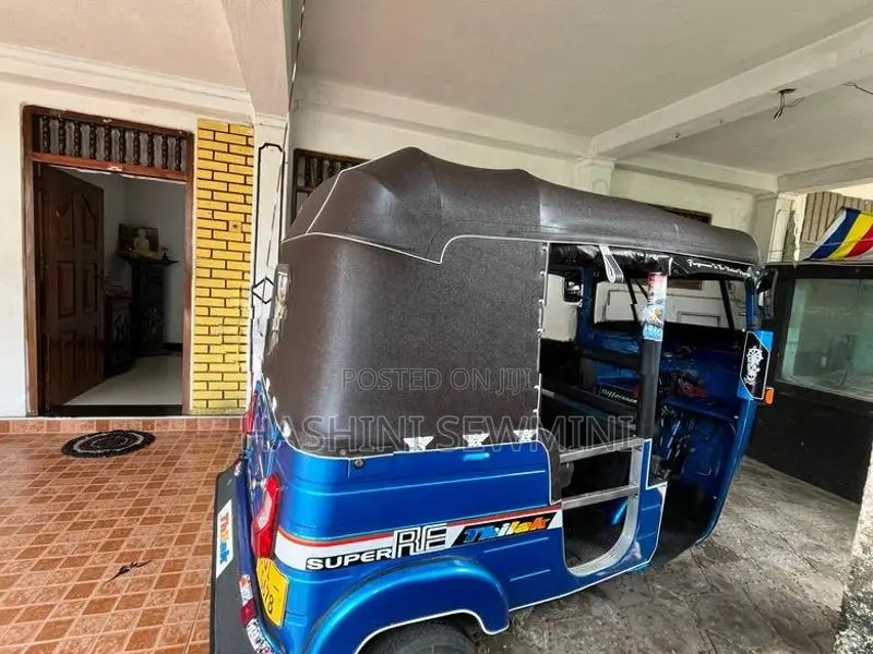 Bajaj RE 2006