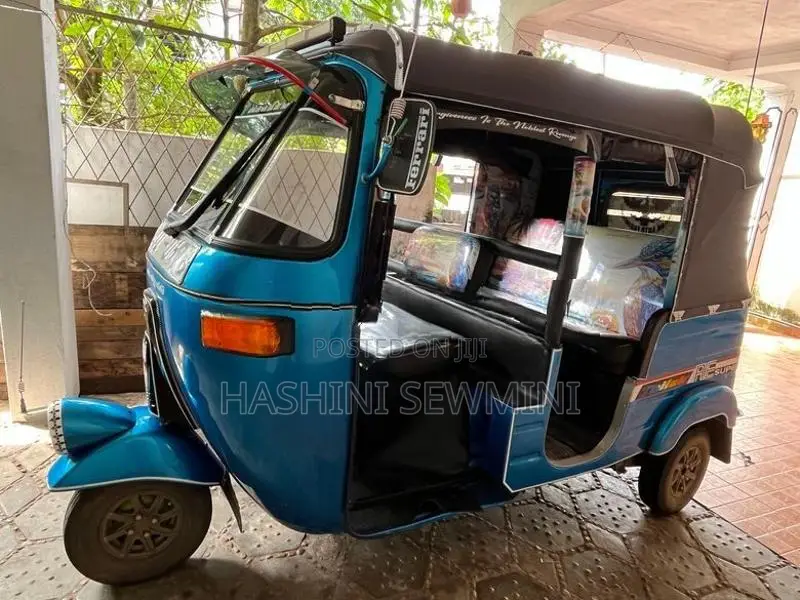 Bajaj RE 2006