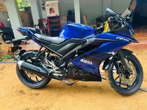 Yamaha R15 2019