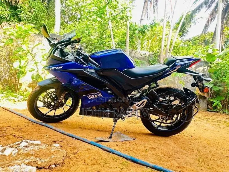 Yamaha R15 2019