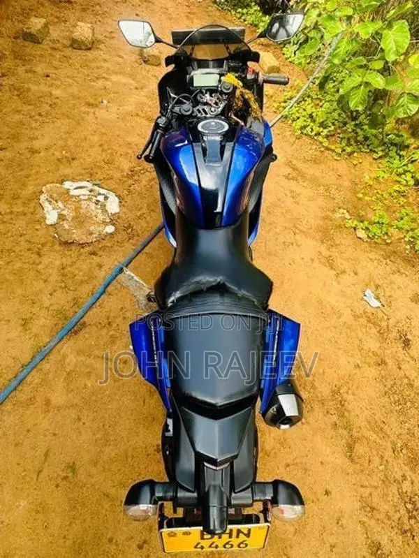 Yamaha R15 2019